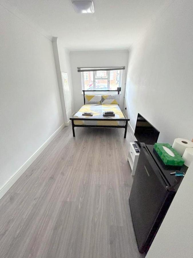 New Florence Rooms Mitcham Exterior foto